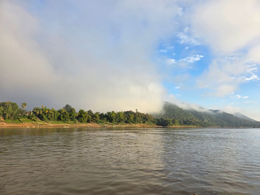 Auf dem Mekong von Luang Prabang nach Ban Houayxay