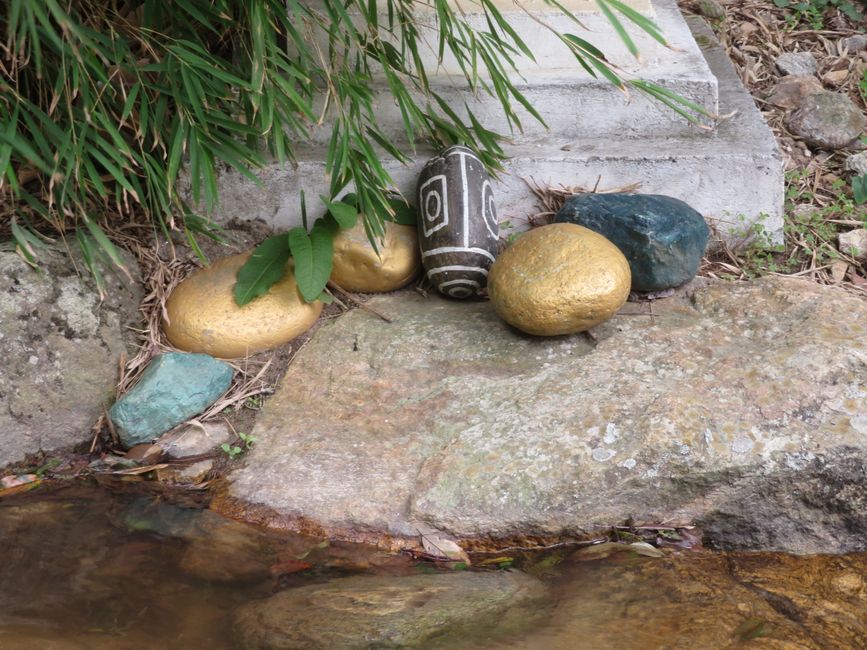Ostern? "Gold", "Jade", "Katzenauge"