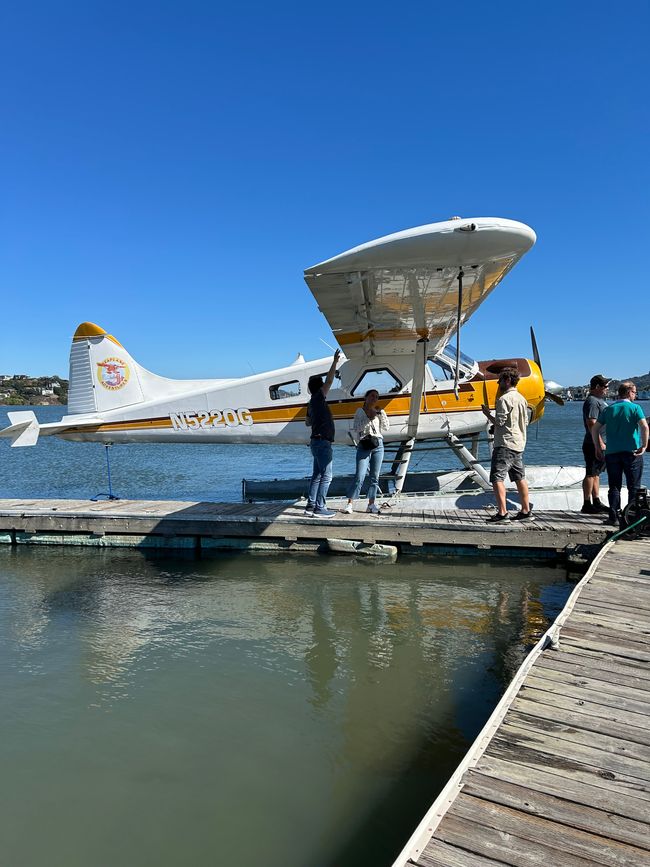 Day 15 - Fr. 13.9.2024 Seaplane Tour über SF