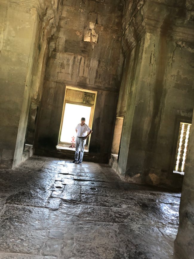 Angkor Wat - Halle auf der dritten Terrasse
