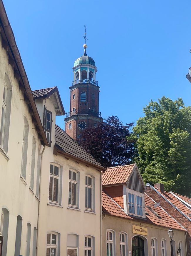 Nächste Kirche