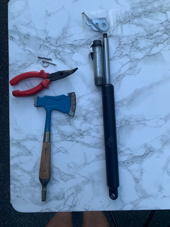Doppelnippel, Hochstapler e i poliziotti