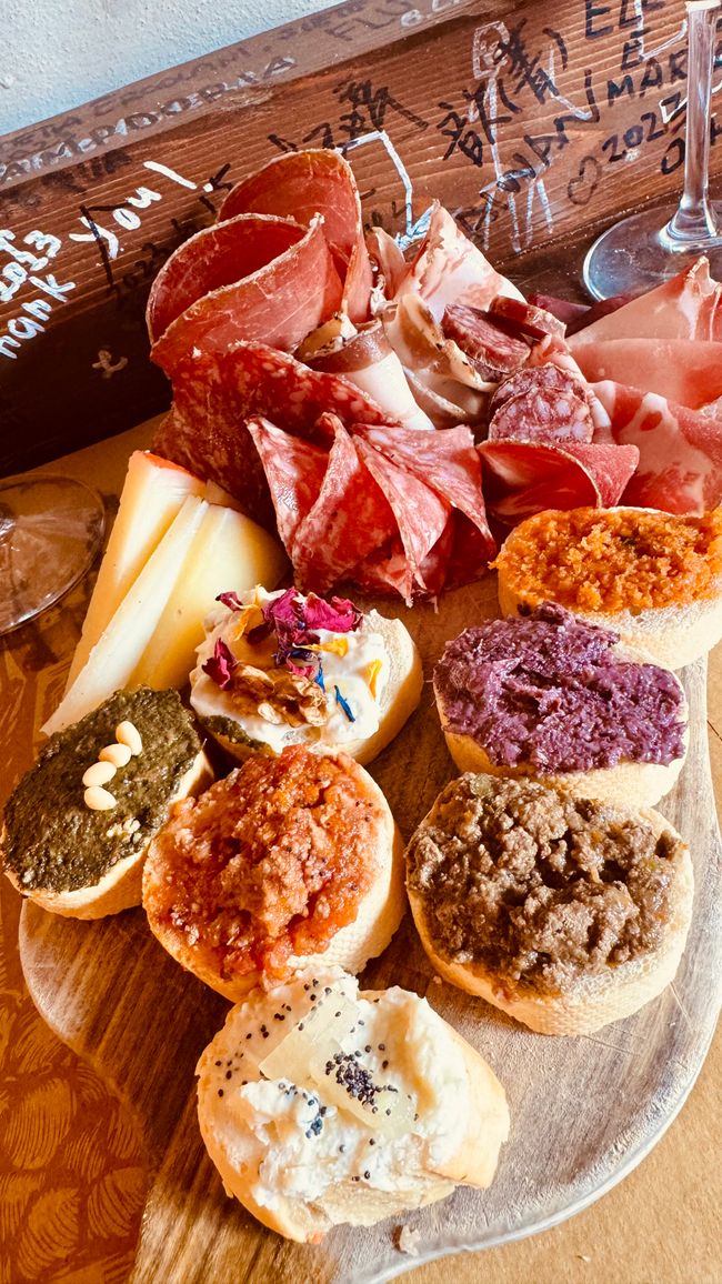 Toskana - Zwischen sanften Hügeln, gutem Wein und italienischer Lebensfreude!