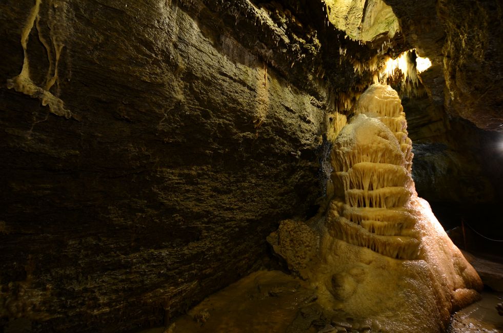 EXPLOSIVE ÜBERRASCHUNG - die Eberstadter Tropsteinhöhle