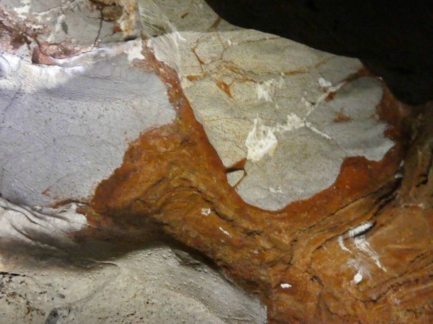 Cutta-Cutta-Caves