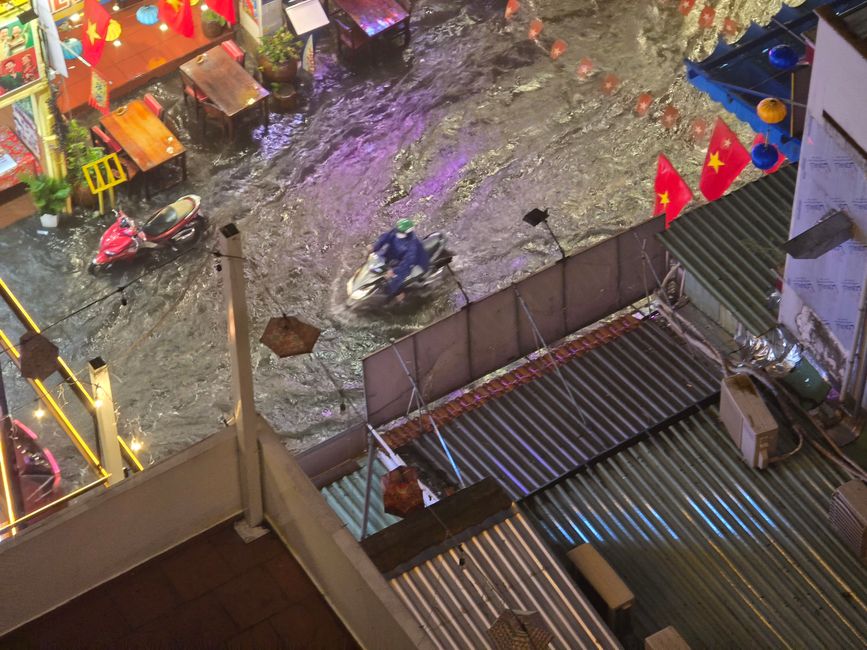 Good-bye, Cambodia - Good Morning, Vietnam!