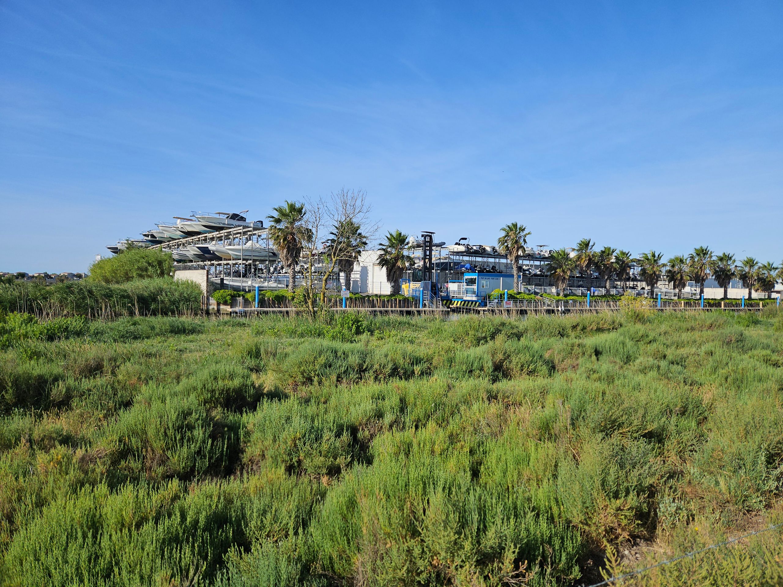 Stationnement de bateaux au camping à Agde