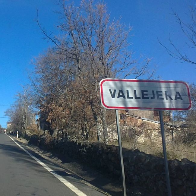 Photos from my car of Vallejera de Riofrío (Salamanca) (12/2019)