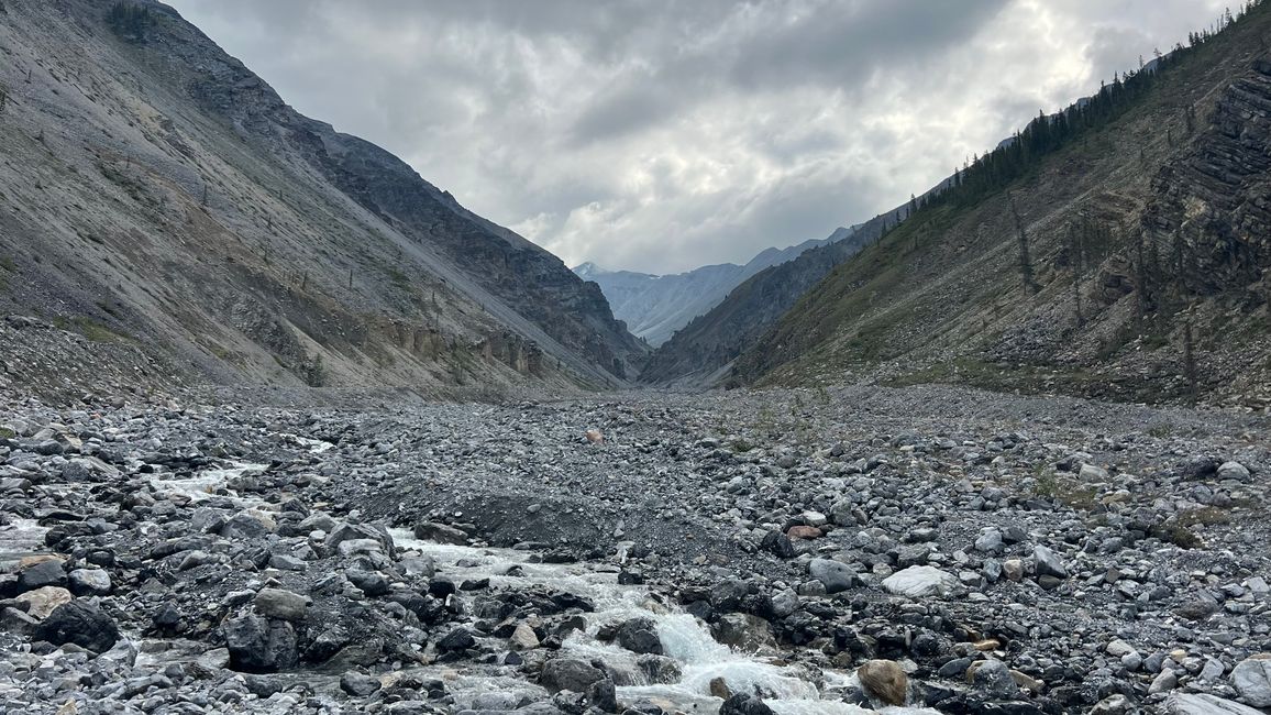 Muncho Lake