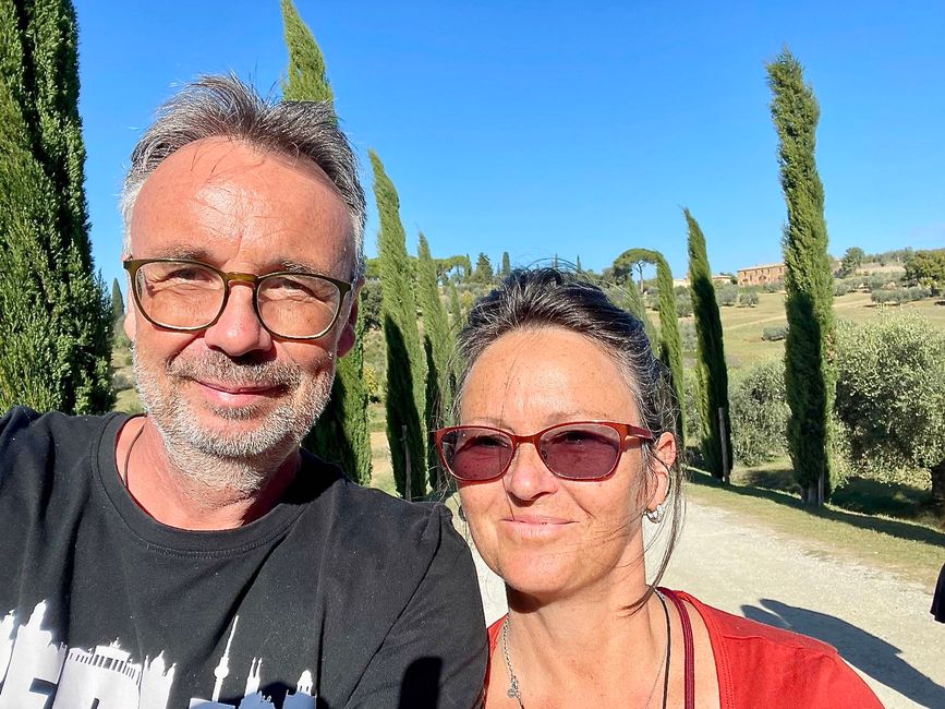 Die Zypressen-Allee – da muss ein Selfie sein.