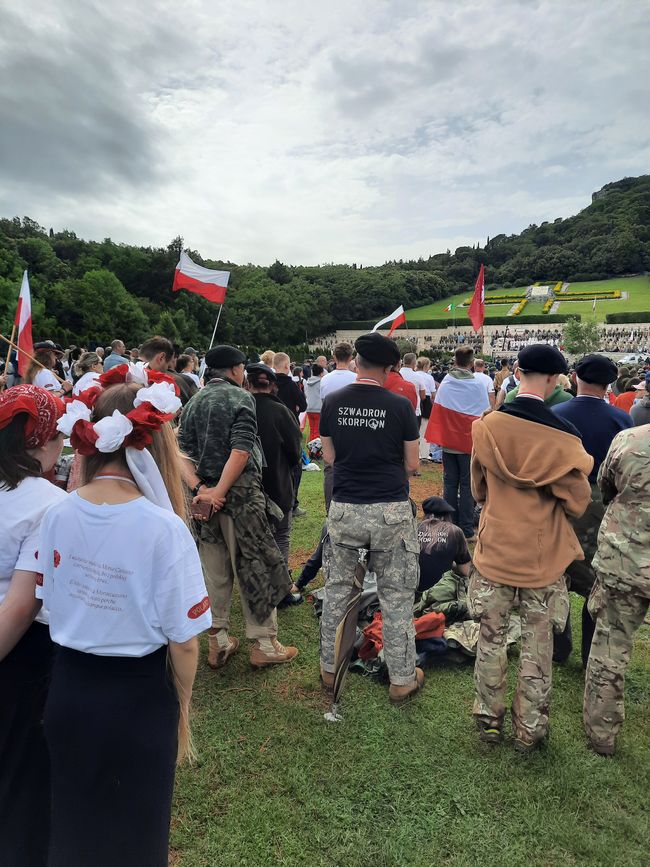 The New Zealand Haka of the Māori in Italy. Or: Remembering in Monte Cassino