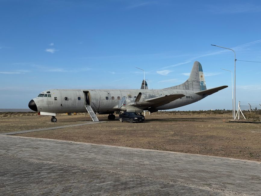 Trelew: Old plane which is used for training purposes
