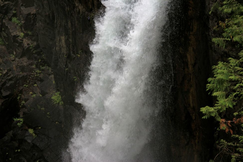 Elk Falls Provincial Park