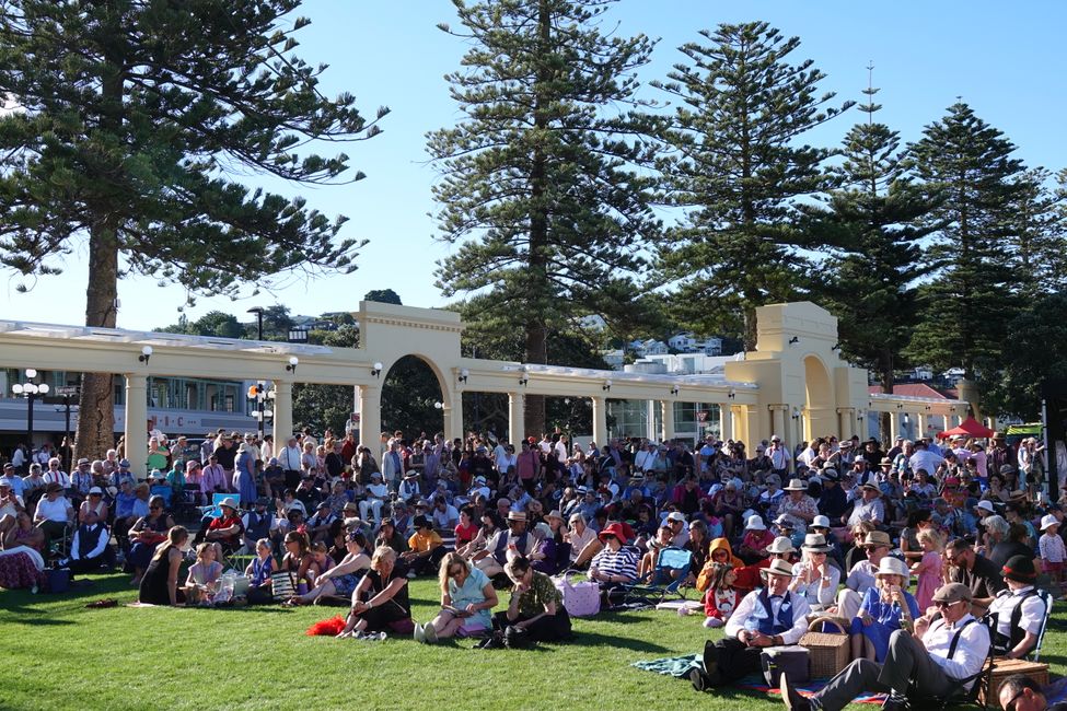 Speciale per il 'Festival Art Deco di Napier'