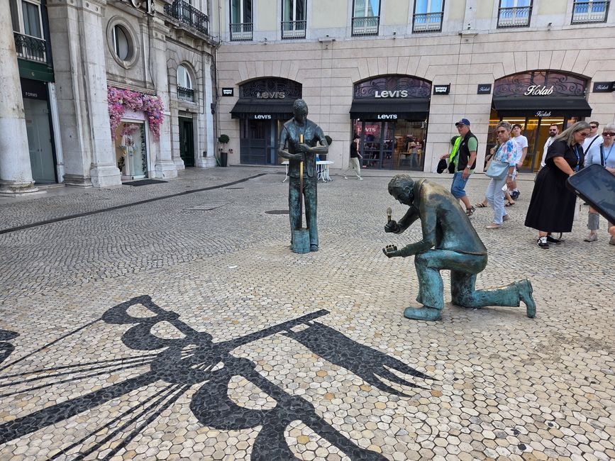 Gelb, alt und unwiderstehlich: Meine Panoramafahrt durch Lissabon