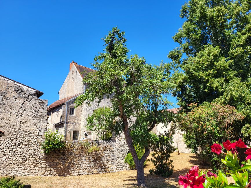 Charroux