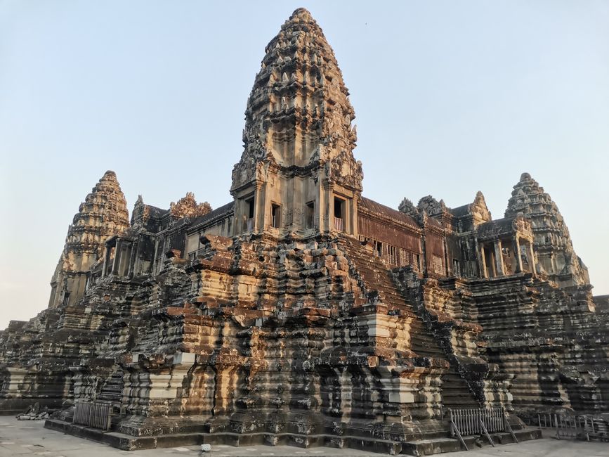 Im Innenhof von Angkor Wat