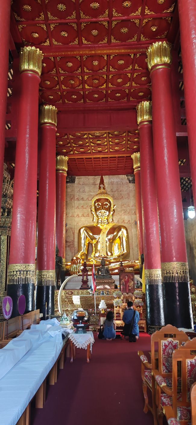 Wat Phra That Chang Khan Worawihan