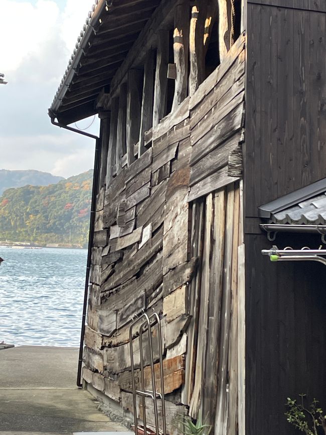 25.Capítulo: Un hermoso pueblo pesquero deshabitado y sentados en una maceta en Amanohashidate