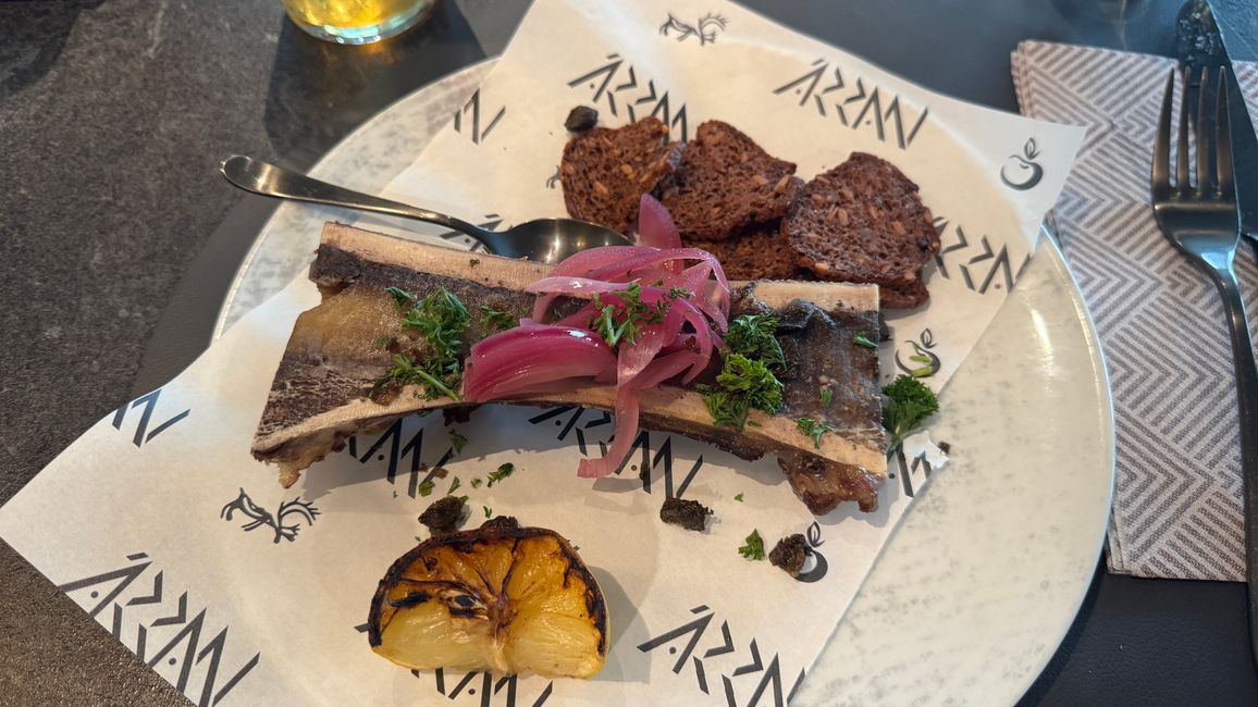 Roasted beef marrow