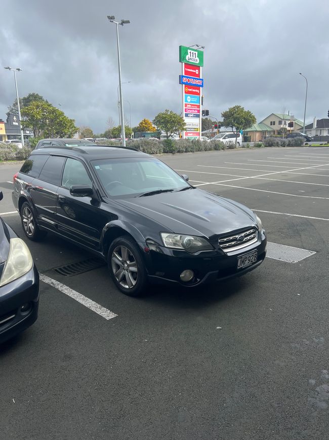 Los últimos días en la granja de Norman y la compra de un coche en Auckland