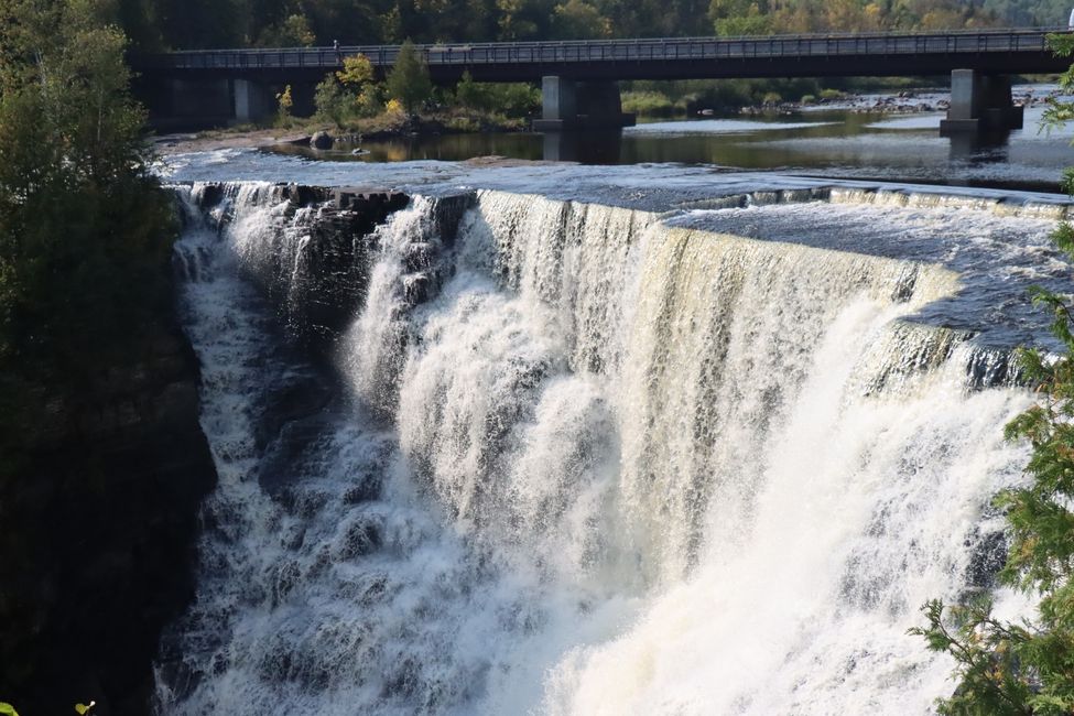 Kakabeka Falls