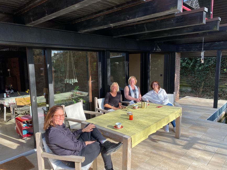 Zusammen mit Ditsi, Vera und Inge in Bornheim