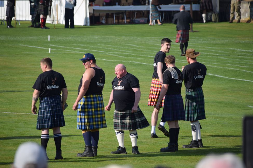 Strong Men, Pipes and Drums