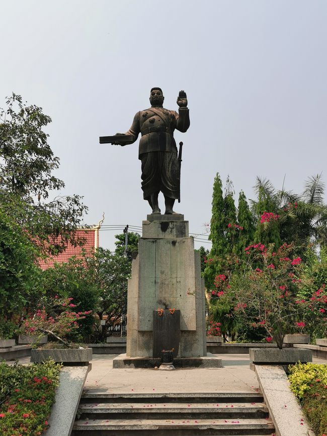 Vientiane - 1.5 days on a temple and museum tour