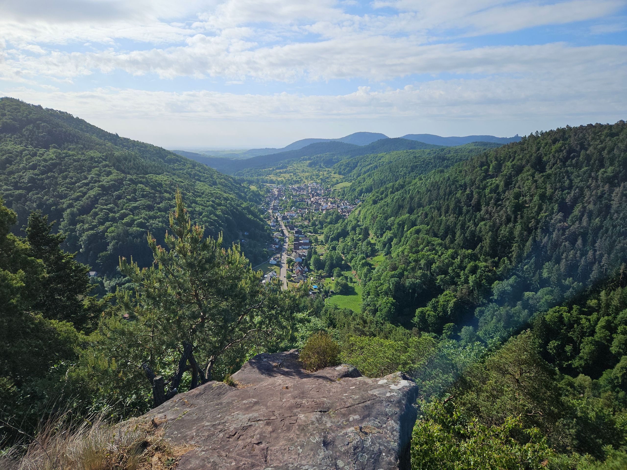 View from Beutelsberg Rock onto Eußerthal