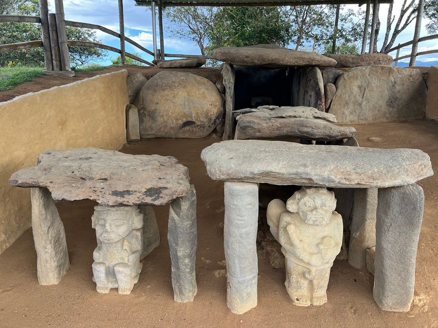 Tag 7 (14.10.): 
4. "Parque Arqueológico
Alto de los Ídolos"