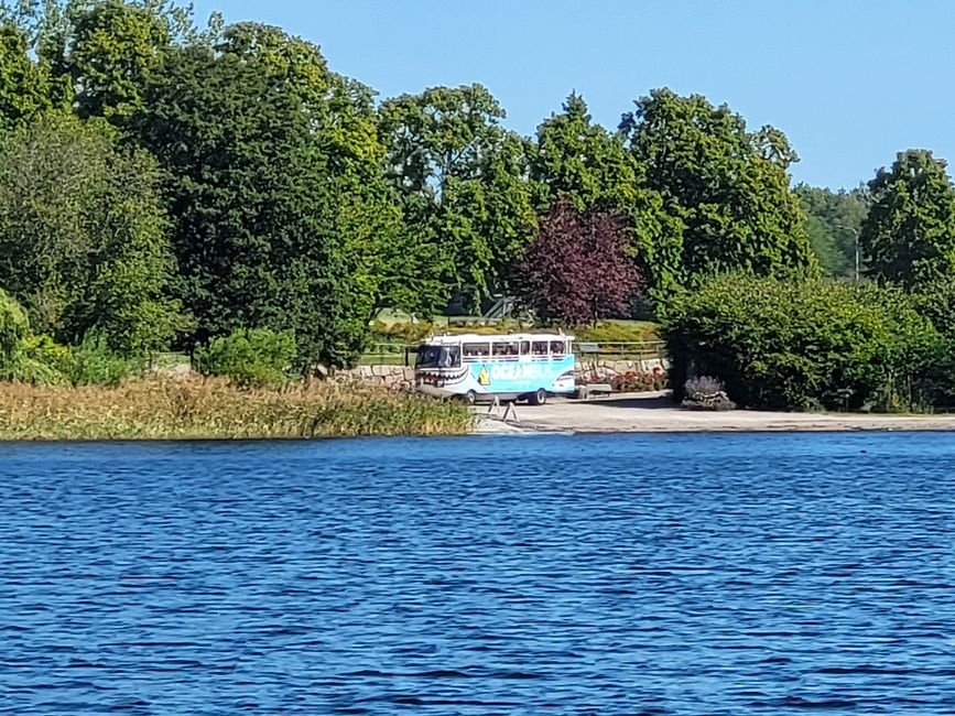 Ocean Bus auf dem Weg ins Wasser