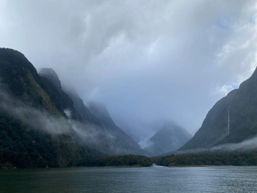 Road trip to Milford Sound