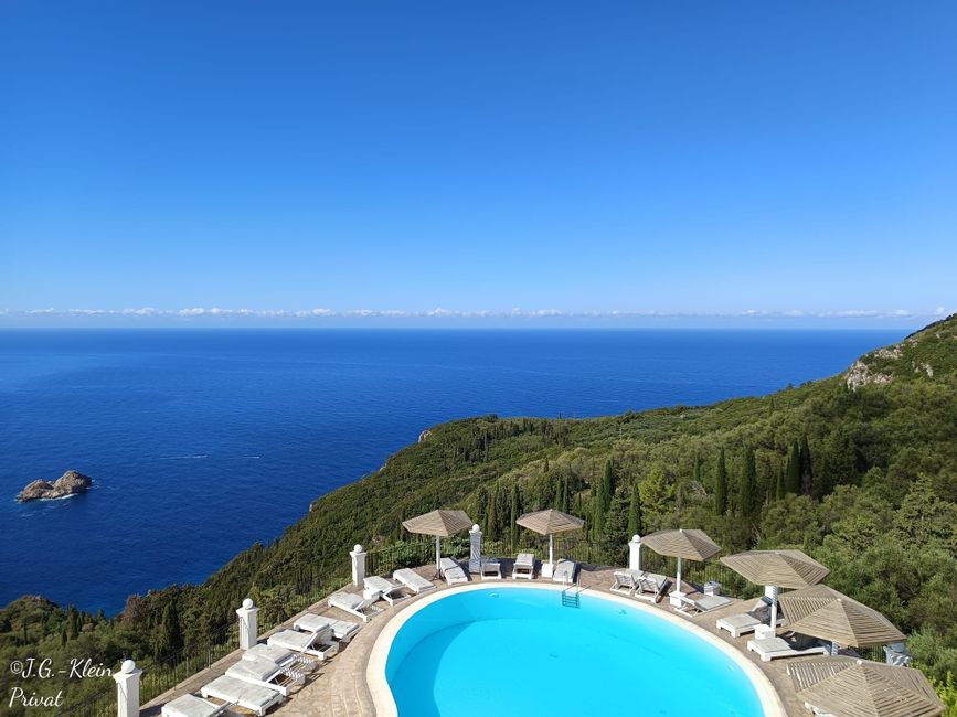 Golden Fox (Bella Vista) Poolbereich 