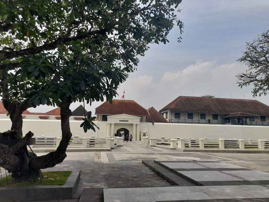 Etiqueta 3: En camino a Yogyakarta