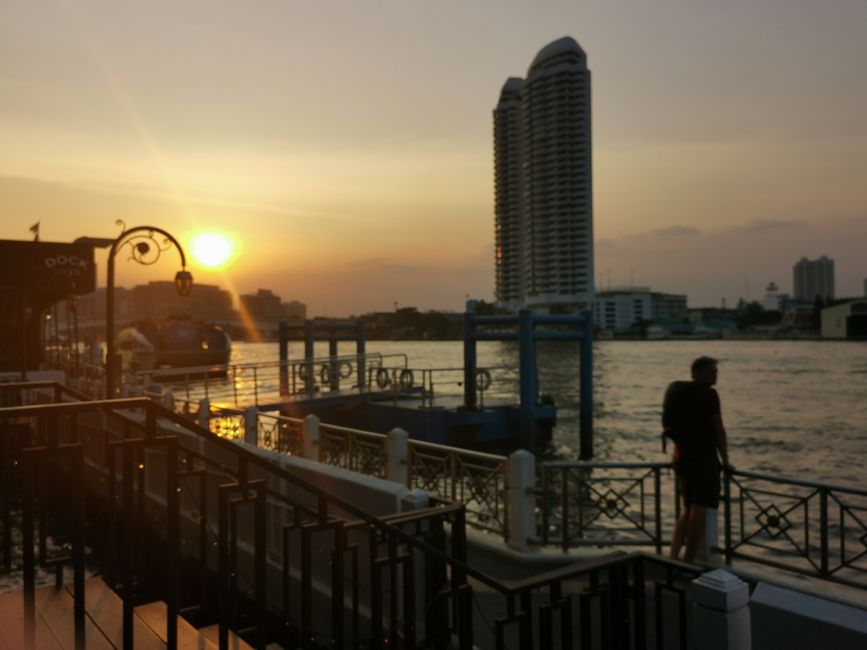 Sonnenuntergang am Pier