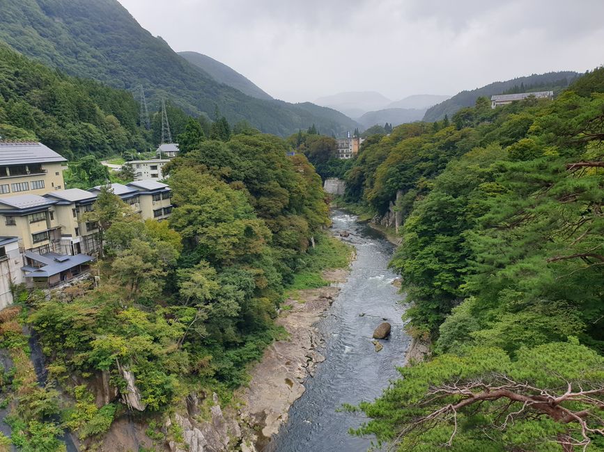 Von der Brücke aus bei Yunokamionsen