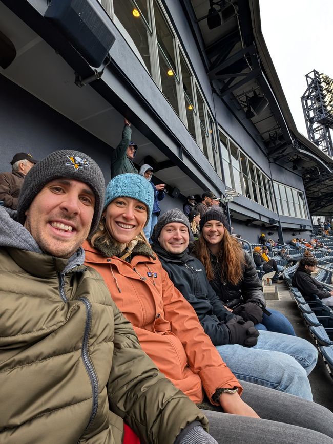 Baseball Spiel schauen mit Austin und Candice