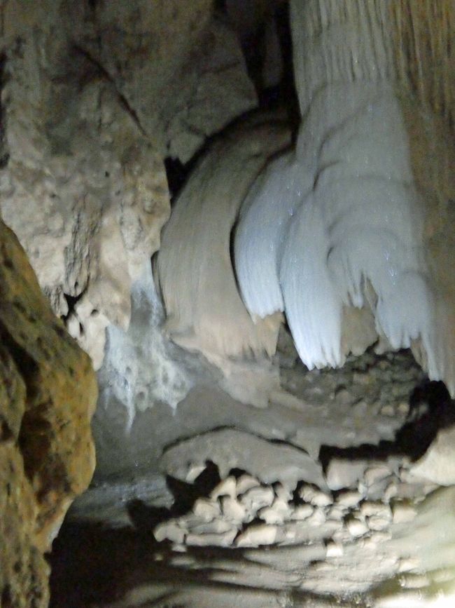 Cutta-Cutta-Caves