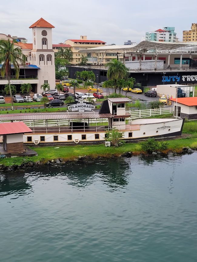 Day 40 of 175: World Cruise - Colón/Panama