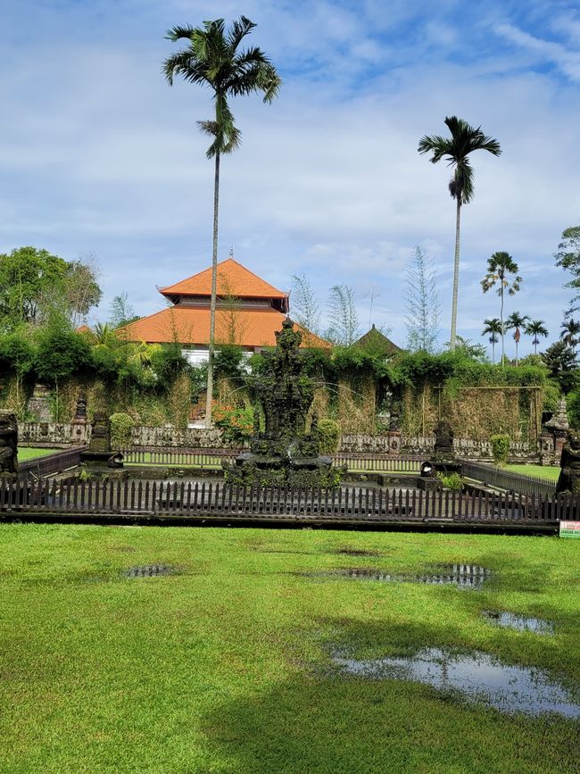 Tag 111/112 und 113 von 175: Kreuzfahrt rund um die Welt - Benoa/Bali und Seetag