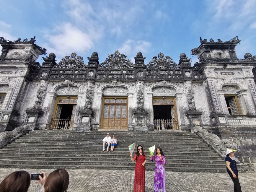 Recorrido por la antigua ciudad imperial de Hue