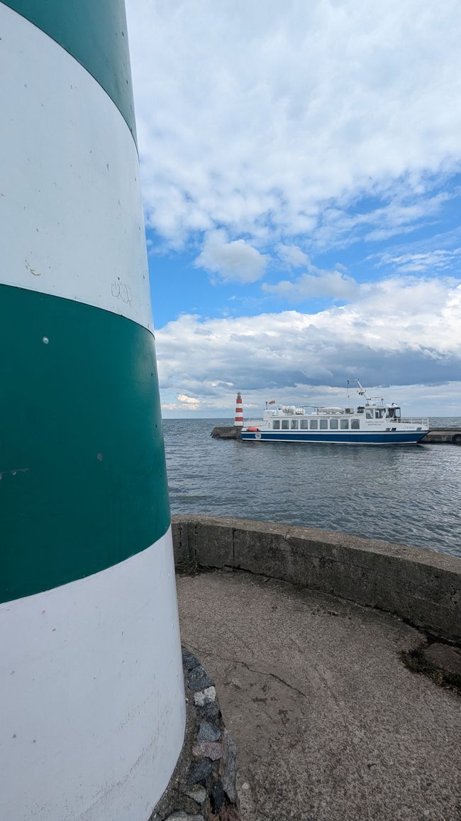 Pioggia, zanzare e storie – Verso la Penisola Curoniana