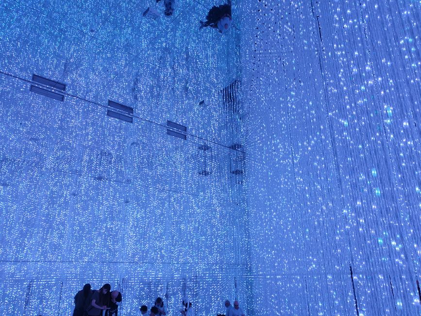 Qui anche strisce LED