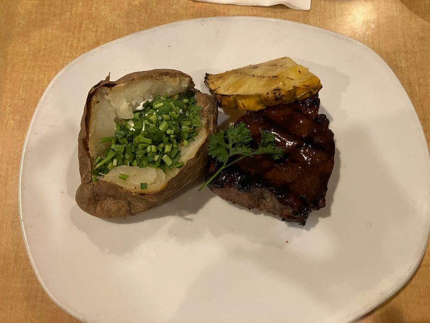 8ounce Sirloin steak marinated in Terriyake sauce. Deliciously served at the Bullshed Restaurant in our hotel. Really a fair deal for good quality and great service!!