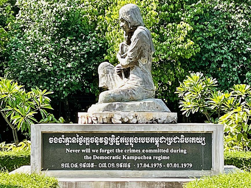 Phnom Penh, Denkmal in den Killing Fields