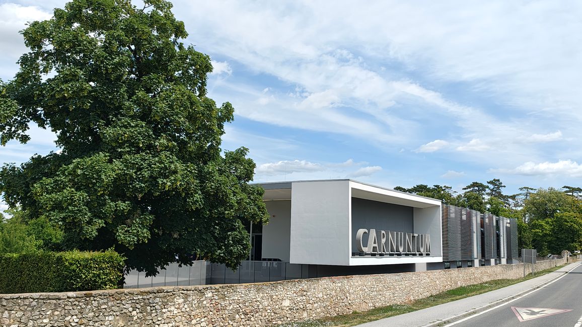 Ingresso alla città romana di Carnuntum