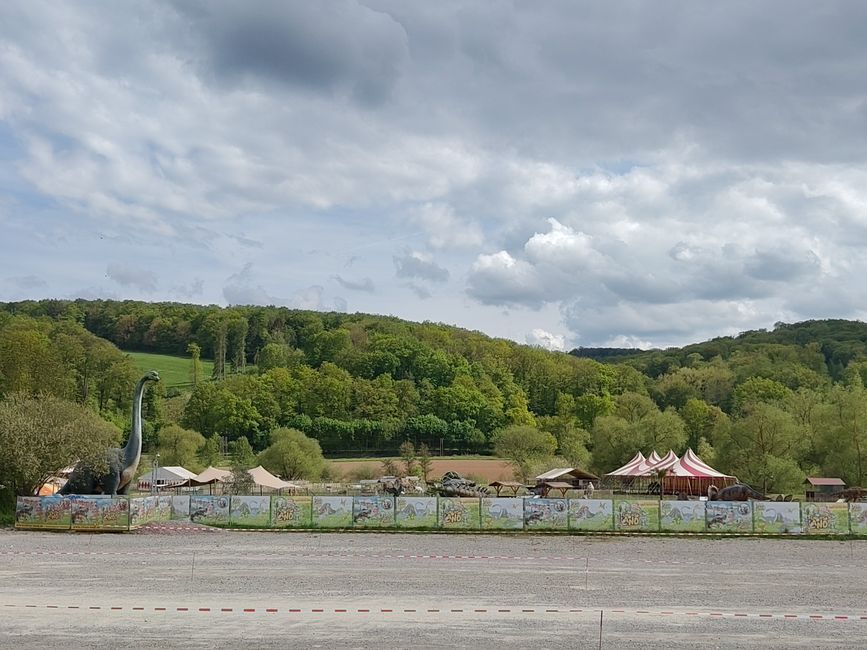 Und n Dinopark gibt's auch noch