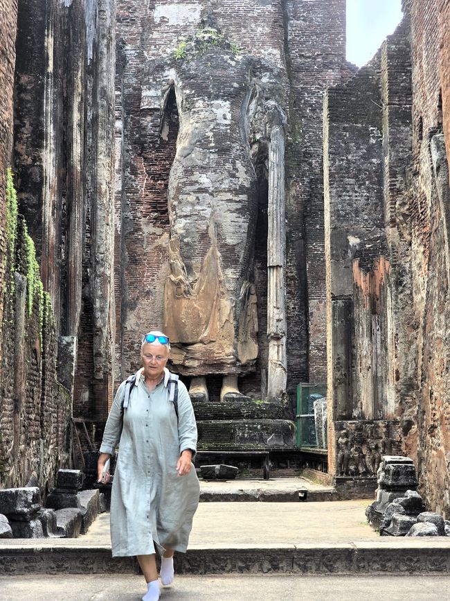 Polonnaruwa - 1000 años de historia y algo aprendido.