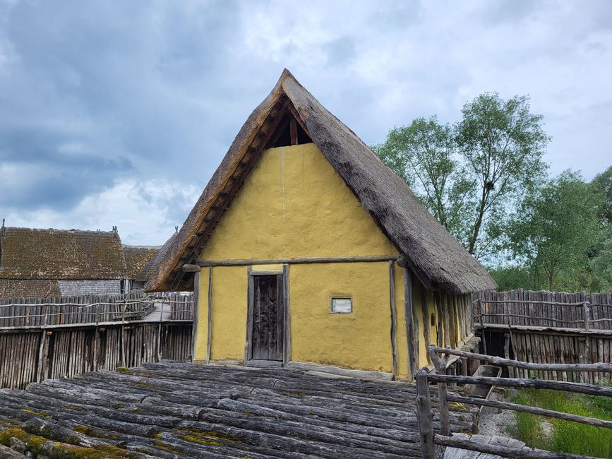 Bâtiments en pieux à Unteruhldingen - Âge de la pierre